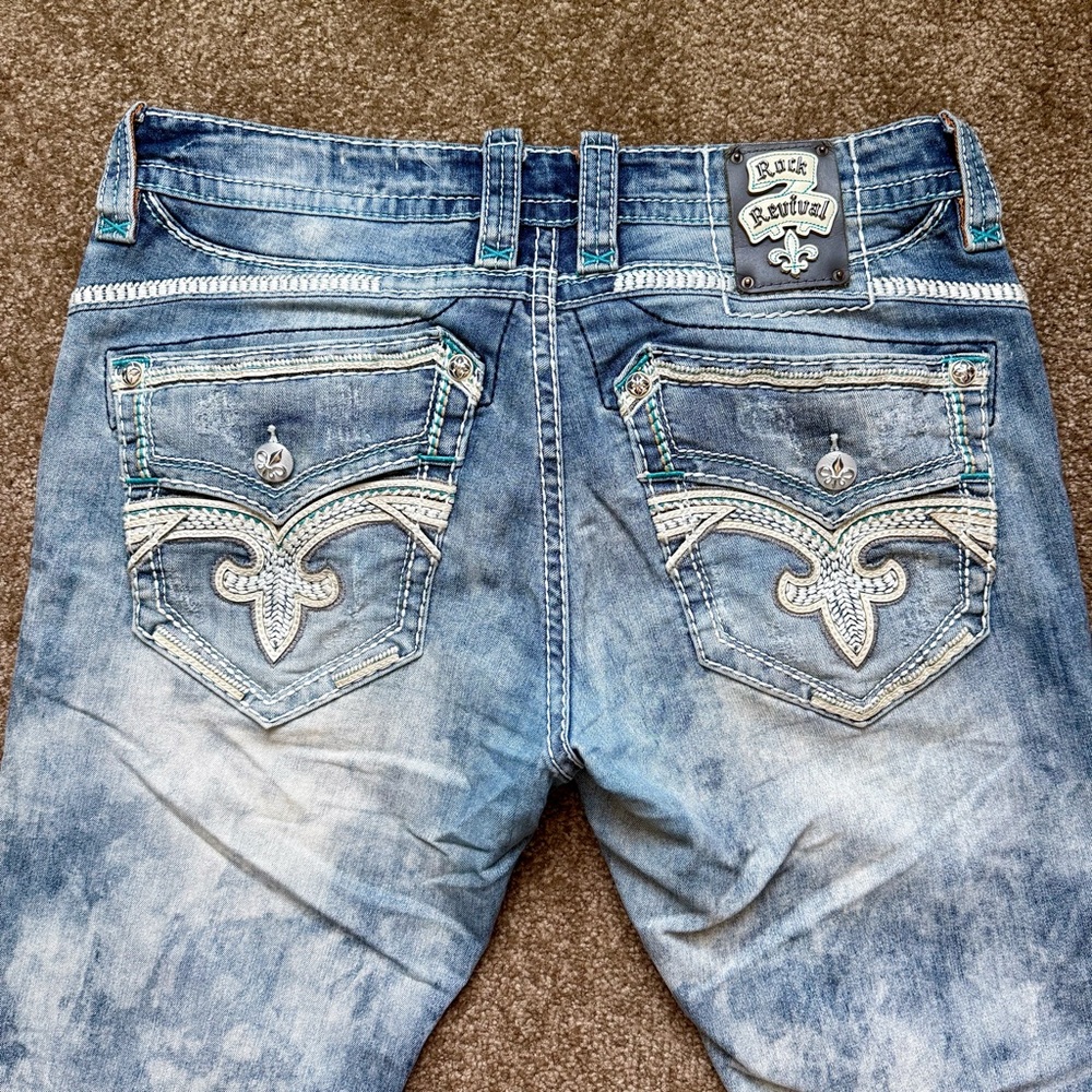 Rock Revival "Feeney" Jeans. Light Blue. Distressed. Acid Washed. 34x32